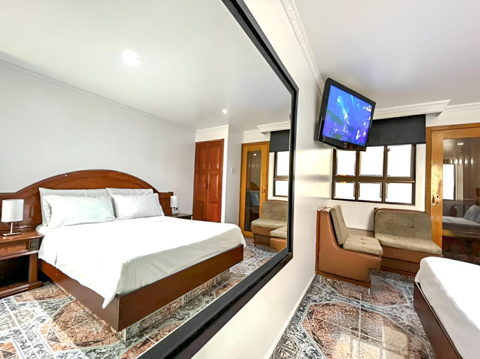 Lavid Hotel Kennedy Bogotá Exteriör bild